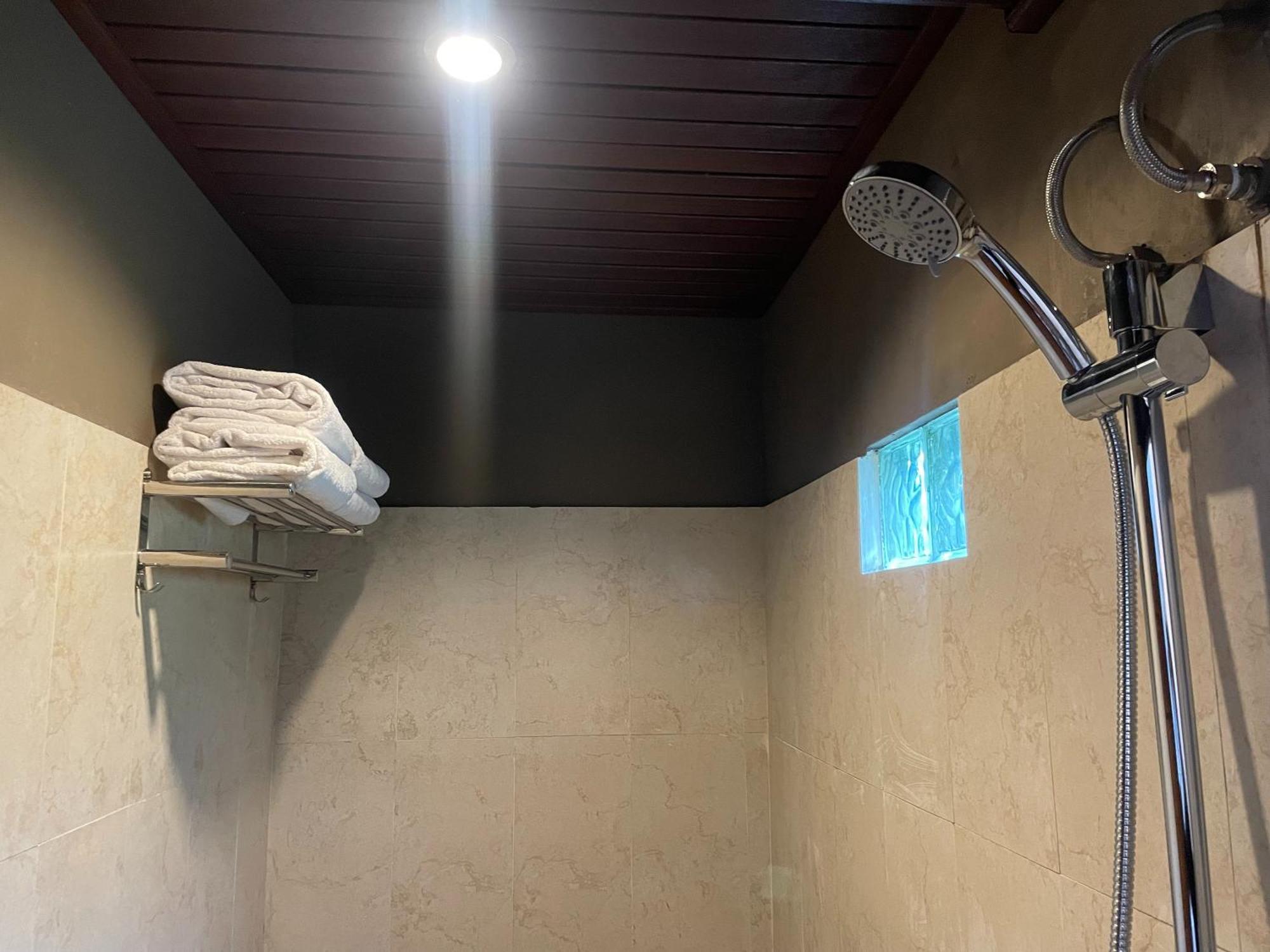 فندق Nivaluma أوبود المظهر الخارجي الصورة